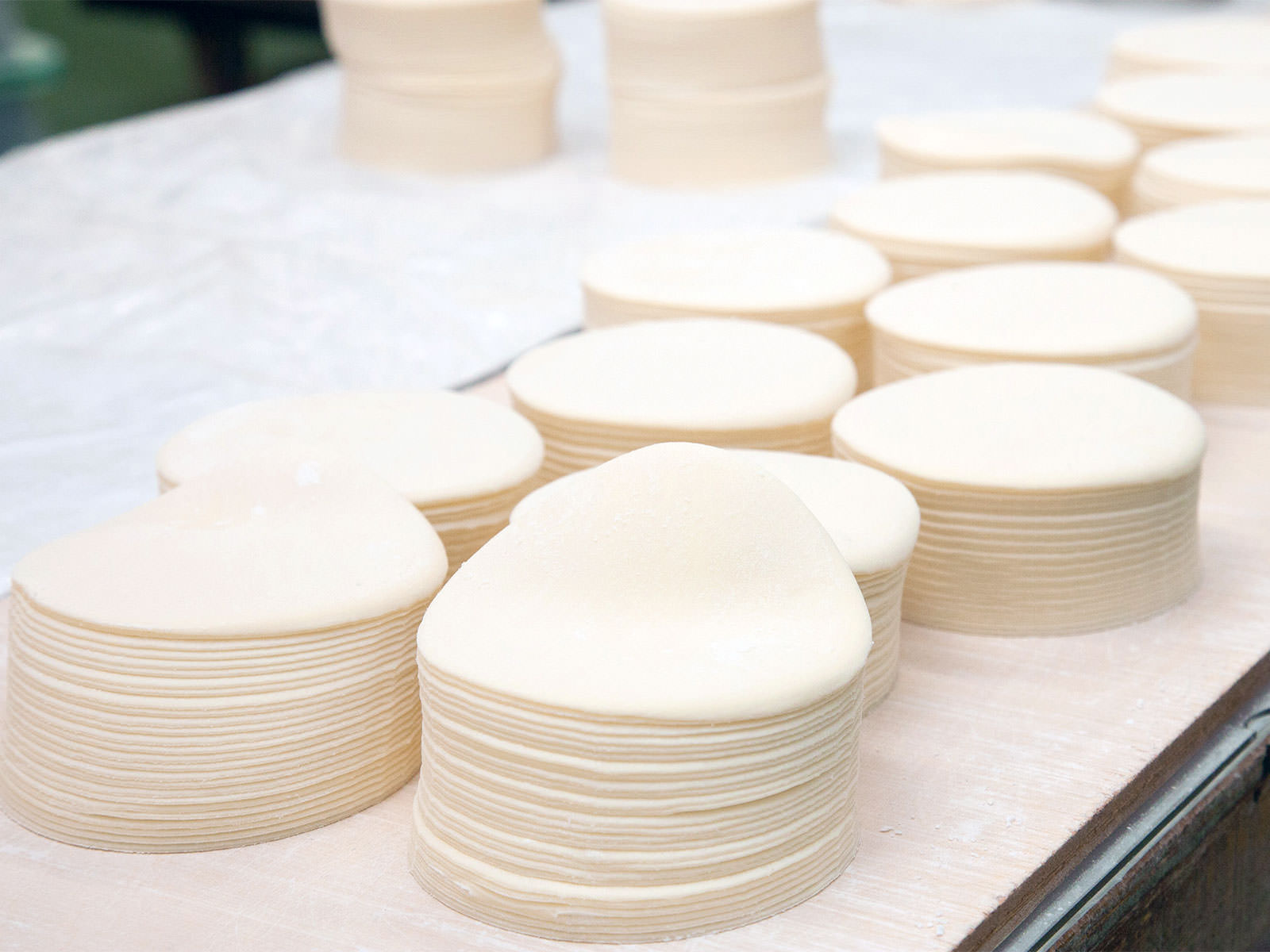 餃子 シュウマイ ワンタンの皮 大きさ/厚さ各種品揃え